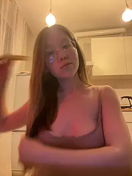 Snapshot of Eva_Weyne chatting on January 21, 2025, 8:21 pm Eva Weyne online show from January 21, 2025, 8:21 pm