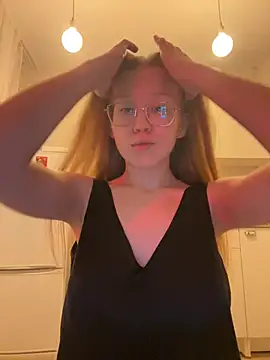 Snapshot of Eva_Weyne chatting on January 2, 2025, 3:40 pm Eva Weyne online show from January 2, 2025, 3:40 pm