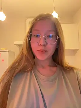 Snapshot of Eva_Weyne chatting on January 5, 2025, 6:45 pm Eva Weyne online show from January 5, 2025, 6:45 pm