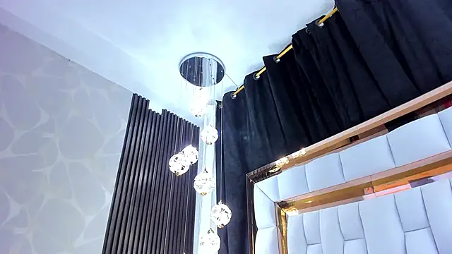 Snapshot of SarayRoyse chatting on January 15, 2026, 7:28 pm SarayRoyse online show from January 15, 2026, 7:28 pm