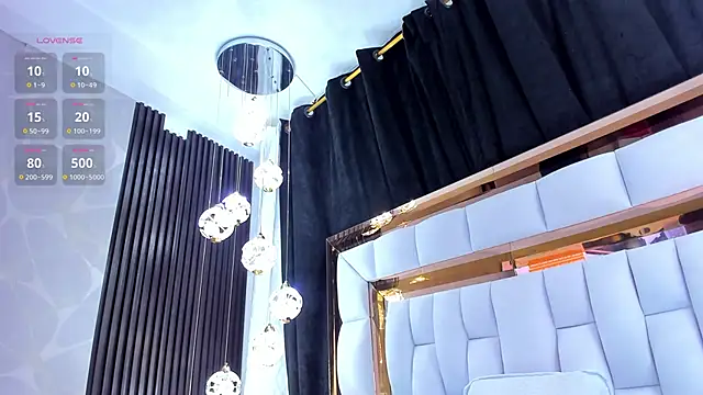 Snapshot of SarayRoyse chatting on February 2, 2026, 7:35 pm SarayRoyse online show from February 2, 2026, 7:35 pm