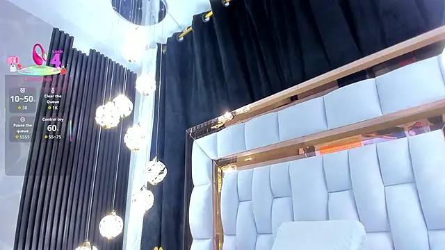 Snapshot of SarayRoyse chatting on November 10, 2025, 7:41 pm SarayRoyse online show from November 10, 2025, 7:41 pm