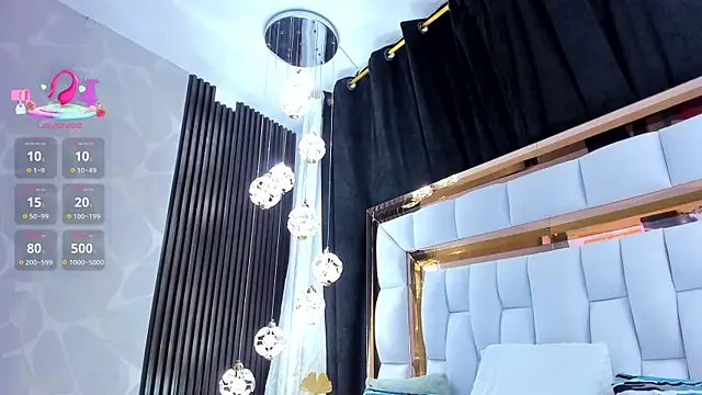 Snapshot of SarayRoyse chatting on January 12, 2026, 7:31 pm SarayRoyse online show from January 12, 2026, 7:31 pm