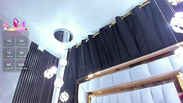 Snapshot of SarayRoyse chatting on December 16, 2025, 7:18 pm SarayRoyse online show from December 16, 2025, 7:18 pm