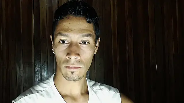 Snapshot of DEMARCOUS_NM chatting on June 17, 2026, 11:03 pm DEMARCOUS NM online show from June 17, 2026, 11:03 pm