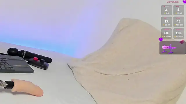 Snapshot of Ana_Winnss chatting on February 25, 2025, 1:09 am Ana Winnss online show from February 25, 2025, 1:09 am