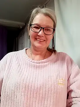 irinamaux online show from February 11, 2026, 6:57 am