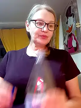 irinamaux online show from March 7, 2026, 5:14 am