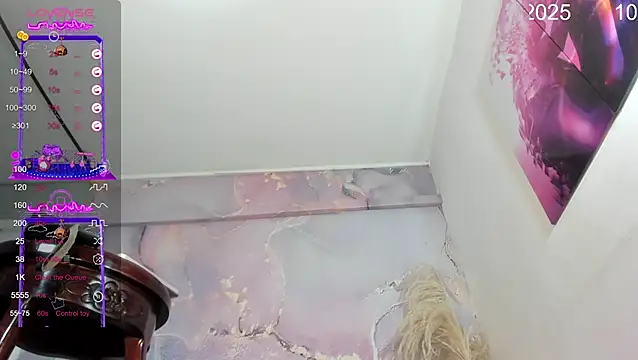 Snapshot of VALERIAQUEENTS chatting on October 10, 2025, 1:12 pm VALERIAQUEENTS online show from October 10, 2025, 1:12 pm