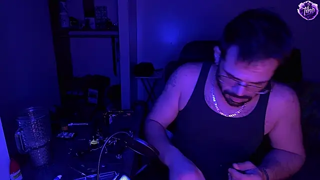 Zander823 online show from April 6, 2026, 7:31 am