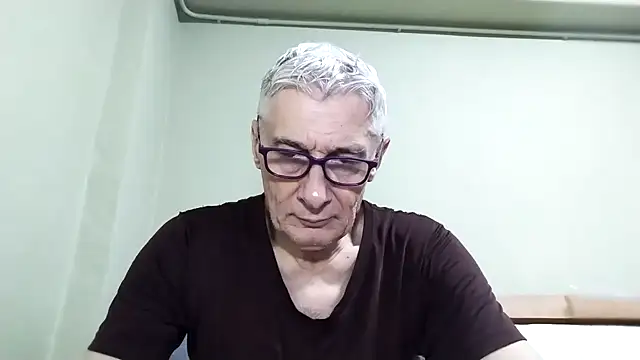 BIGUNCUTHARDCOCK online show from December 5, 2025, 1:27 am