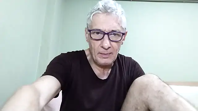 BIGUNCUTHARDCOCK online show from December 18, 2025, 1:22 am