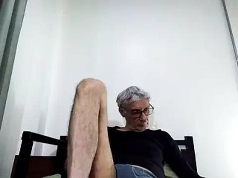 BIGUNCUTHARDCOCK online show from March 18, 2025, 1:02 am