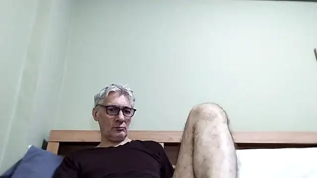 BIGUNCUTHARDCOCK online show from November 27, 2025, 5:08 am