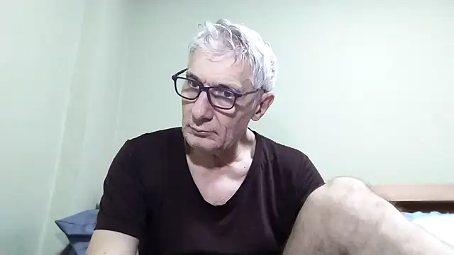 BIGUNCUTHARDCOCK online show from November 12, 2025, 12:37 am