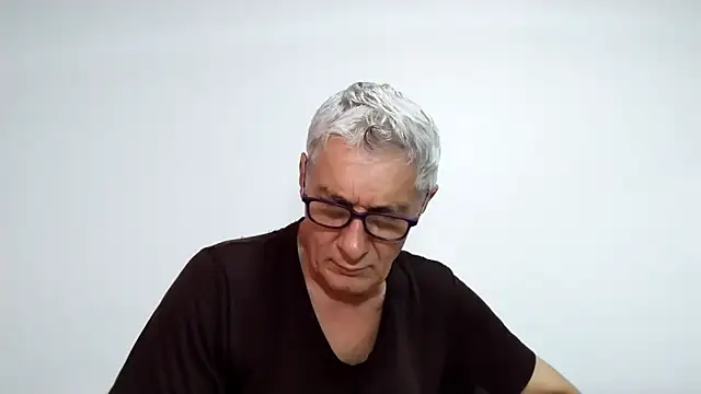 BIGUNCUTHARDCOCK online show from April 7, 2026, 12:45 am