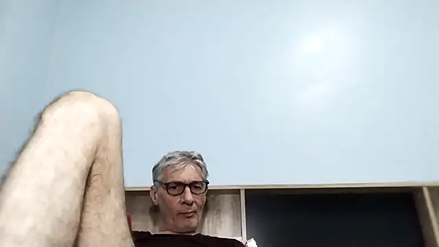 Snapshot of BIGUNCUTHARDCOCK chatting on September 21, 2025, 1:33 am BIGUNCUTHARDCOCK online show from September 21, 2025, 1:33 am