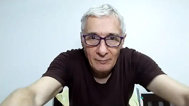 Snapshot of BIGUNCUTHARDCOCK chatting on February 18, 2026, 1:51 pm BIGUNCUTHARDCOCK online show from February 18, 2026, 1:51 pm