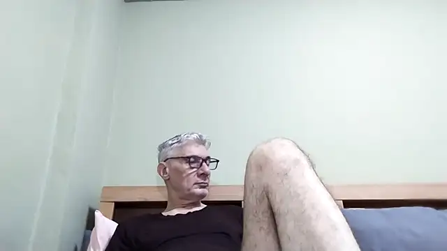 Snapshot of BIGUNCUTHARDCOCK chatting on October 14, 2025, 2:12 am BIGUNCUTHARDCOCK online show from October 14, 2025, 2:12 am