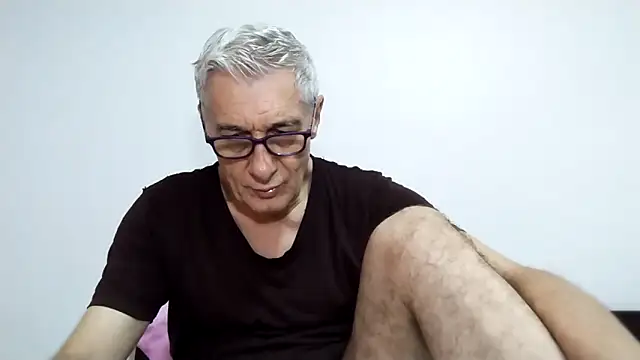 BIGUNCUTHARDCOCK online show from April 2, 2026, 1:35 am