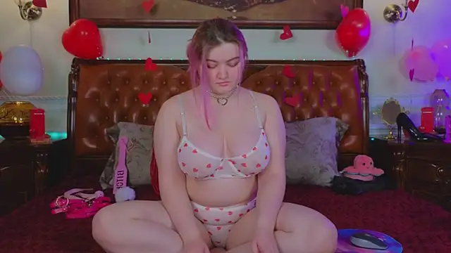 Snapshot of Unholy_Lady chatting on February 14, 2025, 6:12 am Unholy Lady online show from February 14, 2025, 6:12 am