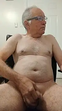 XXCUTHULU23 online show from April 7, 2026, 9:38 pm