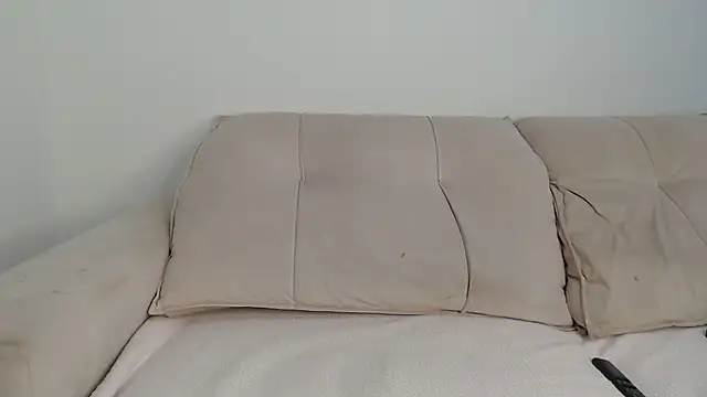 AninhaSampaio online show from September 26, 2025, 1:34 am