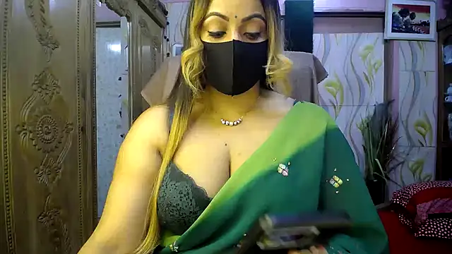 SohanaSabaSexy online show from September 22, 2025, 5:08 pm