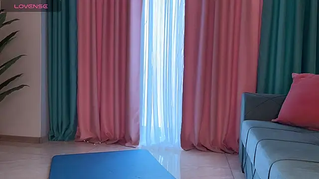 Snapshot of UrGoddessJenny chatting on March 5, 2026, 1:40 pm UrGoddessJenny online show from March 5, 2026, 1:40 pm