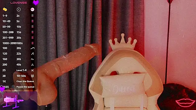 Snapshot of Queen_Deepthroat chatting on September 15, 2025, 11:05 pm Queen Deepthroat online show from September 15, 2025, 11:05 pm