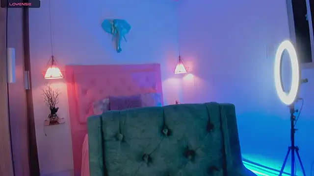 kimmy099 online show from February 22, 2025, 2:06 am