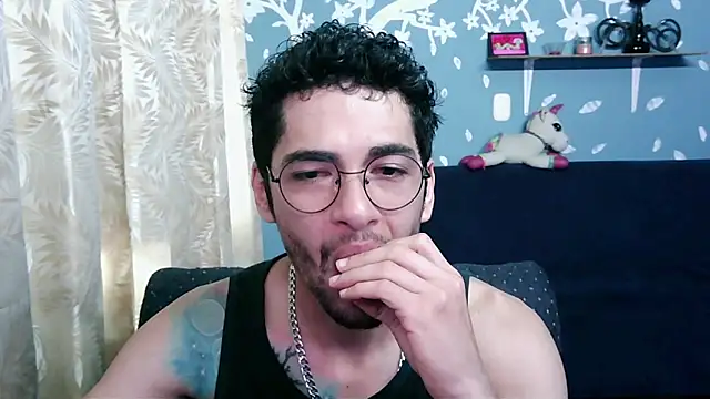 ponzothc online show from October 27, 2025, 9:16 pm