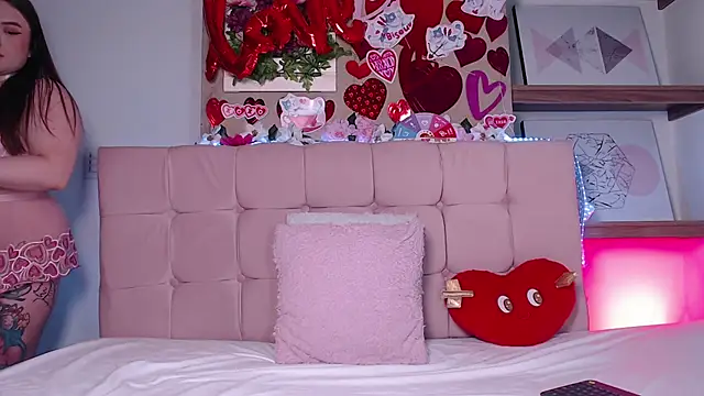 Snapshot of Linaa_morris chatting on February 16, 2025, 8:10 am Linaa morris online show from February 16, 2025, 8:10 am