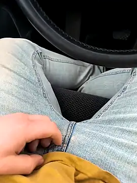 Yolinga205 online show from February 9, 2026, 8:34 am