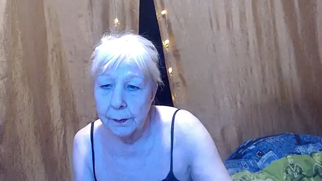  Estelitta 5 online show from January 23, 2025, 10:11 pm