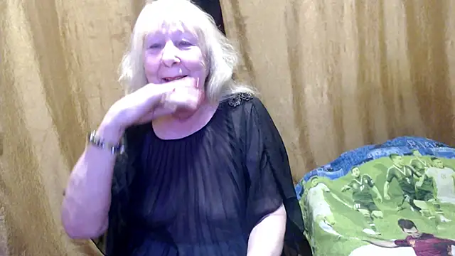  Estelitta 5 online show from February 7, 2025, 2:04 pm