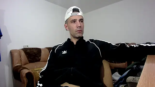 Snapshot of I_like_older_menn chatting on February 13, 2026, 6:13 am I like older menn online show from February 13, 2026, 6:13 am