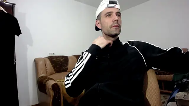 Snapshot of I_like_older_menn chatting on February 2, 2026, 5:50 am I like older menn online show from February 2, 2026, 5:50 am