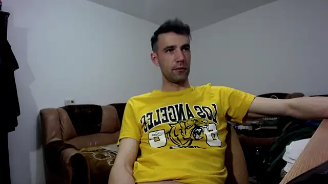 I like older menn online show from March 28, 2026, 7:20 am