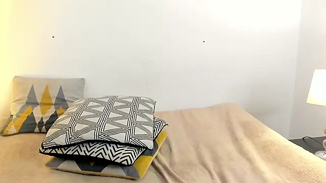 Snapshot of Tomy_Rox chatting on October 8, 2025, 8:09 pm Tomy Rox online show from October 8, 2025, 8:09 pm