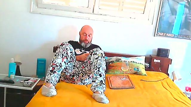 CTPuIITu3 online show from April 10, 2026, 8:32 am