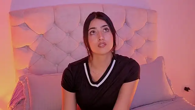 Snapshot of ChanellGV chatting on October 4, 2025, 10:44 pm ChanellGV online show from October 4, 2025, 10:44 pm