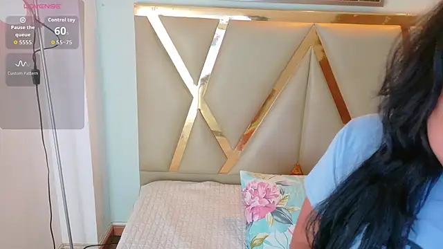 cattaleeyaa online show from October 12, 2025, 12:17 pm