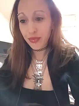 Snapshot of Zorrita_Fox chatting on October 15, 2025, 1:15 am Zorrita Fox online show from October 15, 2025, 1:15 am