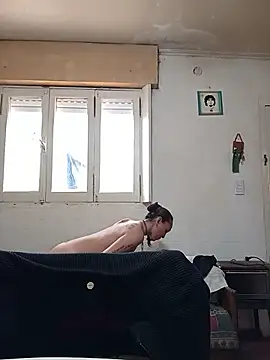 Snapshot of Zorrita_Fox chatting on September 16, 2025, 5:14 pm Zorrita Fox online show from September 16, 2025, 5:14 pm