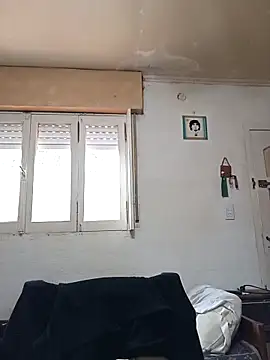 Snapshot of Zorrita_Fox chatting on September 22, 2025, 5:08 pm Zorrita Fox online show from September 22, 2025, 5:08 pm