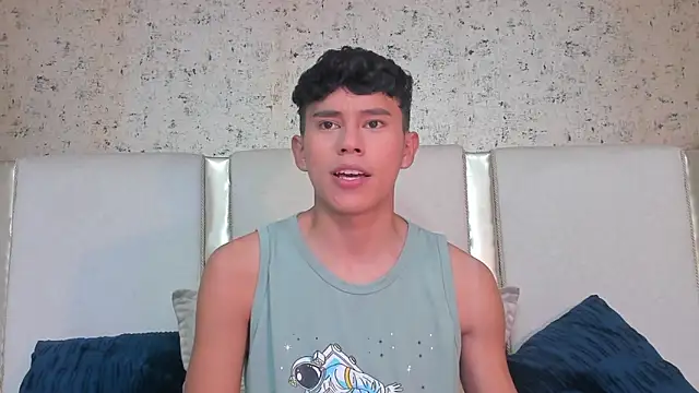 Snapshot of Angel_esteban_fx chatting on March 18, 2025, 3:45 am Angel esteban fx online show from March 18, 2025, 3:45 am