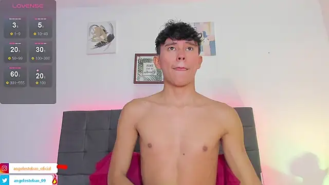 Snapshot of Angel_esteban_fx chatting on September 13, 2025, 3:50 am Angel esteban fx online show from September 13, 2025, 3:50 am