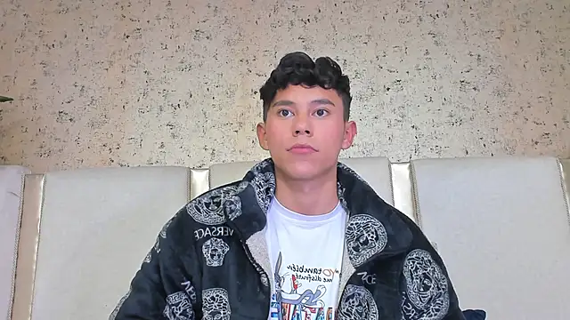 Snapshot of Angel_esteban_fx chatting on March 23, 2025, 3:43 am Angel esteban fx online show from March 23, 2025, 3:43 am