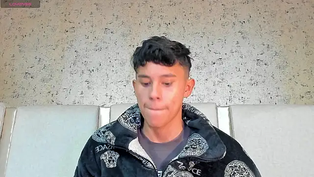 Snapshot of Angel_esteban_fx chatting on March 8, 2025, 10:00 am Angel esteban fx online show from March 8, 2025, 10:00 am